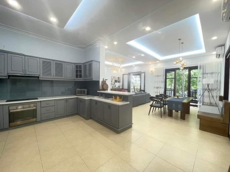 Bán nhà phố 84m2 tại Đốc Ngữ, phường Liễu Giai, quận Ba Đình, Hà Nội