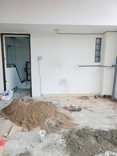 Khai trương căn hộ dịch vụ 4.700.000 (có sẵn máy lạnh, máy nóng lạnh, kệ bếp )