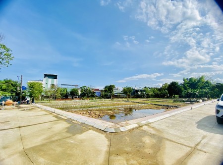 Ra 12 lô liền kề Diện tích 140m2 (ngang 6m). Diện tích: 140 m2. Giá 7xx tr/lô phù hợp xây ở.