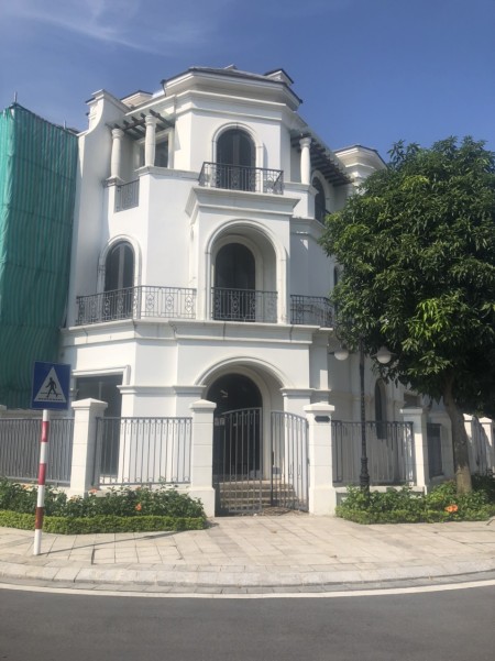 Cần bán gấp căn biệt thự góc Sao Biển, giá 32.6 tỷ kđt Vin Gia Lâm (0985941715)