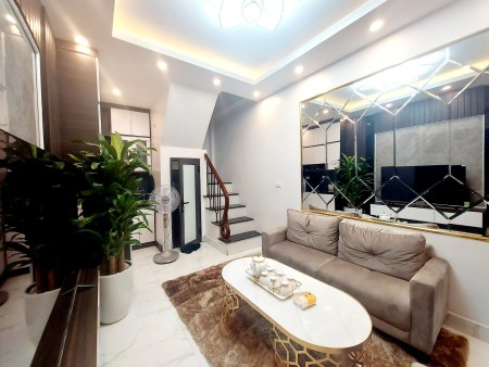 Bán nhà 4 tầng phố Khương Trung, Thanh Xuân, giá 2 tỷ 8