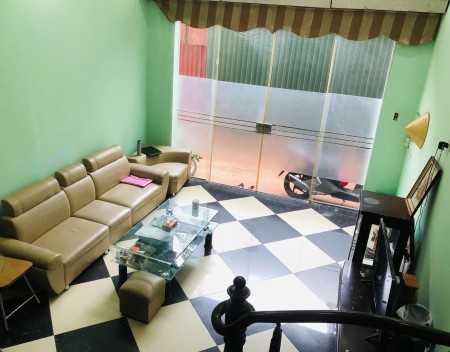 Chủ cần tiền bán gấp nhà Quang Trung, 40M2, 5T, giá chào hơn 6 tỷ có TL