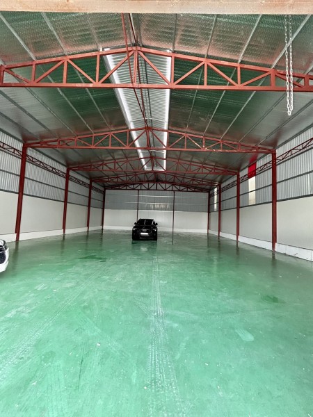 Cho thuê kho xưởng 300m2 giá tốt tại mặt tiền đường Trường Chinh, Quận 12.