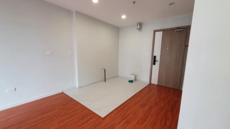 Em còn 1 căn nguyên bản của CĐT tòa I5, 55m2, tầng trung, ban công Tây Nam, đã có sổ, giá: 2,57 tỷ