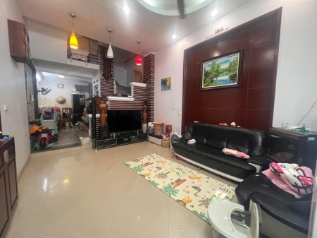 Bán nhà Triều Khúc, 5 tầng lô góc ở ngay, 2 mặt ngõ thông, ô tô tránh, kinh doanh nhỏ, giá 3.x tỷ