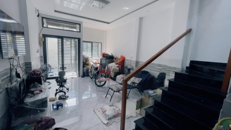 Bán nhà 1 sẹc Âu Cơ, DT 51m², giá 5 tỷ