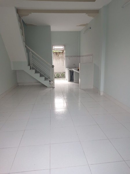 Kinh doanh lỗ Bán lỗ nhà đẹp tại địa chỉ Hương Lộ 2, Trung Lập, Huyện Củ Chi