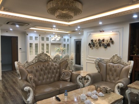 Gia đình cần bán gấp căn hộ 2 phòng ngủ giá 3 tỷ tại Ecolife Capitol 58 Tố Hữu