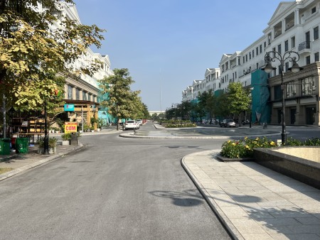 Đi đến slide 2