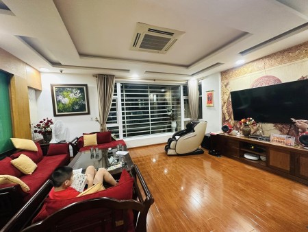 Bán nhà phố Thái Hà – Phân Lô – Ô tô dừng đỗ - 2 mặt thoáng trước sau. Giá 16.2 tỷ