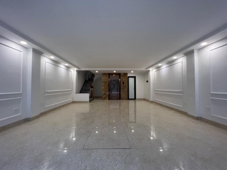 Chính chủ bán nhà Quan Nhân, mặt ngõ ô tô, diện tích 41m2, giá 8 tỷ.