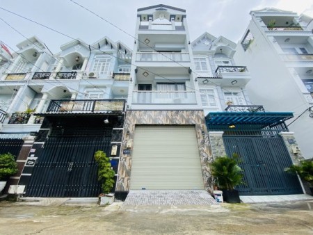 Bán nhà 3 lầu đường xe hơi 8m thị trấn Nhà Bè