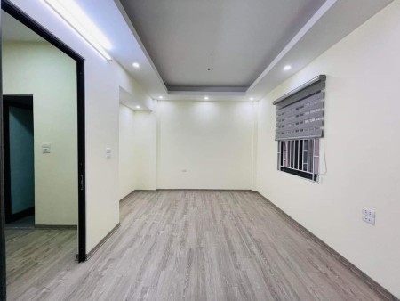 Bán nhà đẹp 5 tầng phố Khương Trung - Thanh Xuân, giá 4.75 tỷ