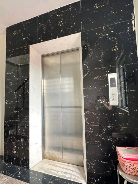 Bán nhà 7 tầng có thang máy, siêu phẩm mặt phố Hồ Đắc Di - Đống Đa, giá 32 tỷ