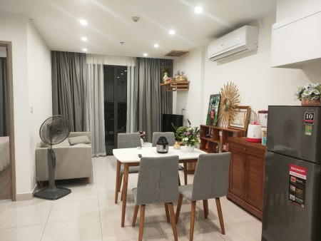 Hot! bán căn hộ 2N1WC full đồ 54m 2.480 tỷ BP Vinhomes Smart City