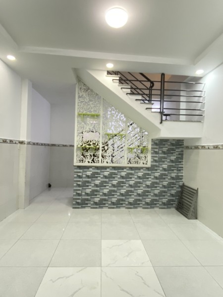 Cho thuê Nhà Nguyên Căn (gần cầu Nguyễn Văn Cừ Quận 5)