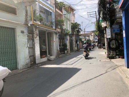 Bán nhà hẻm xe hơi 958 Lạc Long Quân, Phường 8, Tân Bình