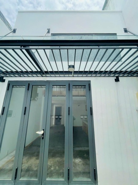 Bán nhà ngay chợ Bình Triệu, SHR hoàn công đầy đủ chỉ 3,2 tỷ TL