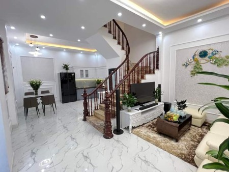 GẤP!! Bán gấp nhà mặt phố lụa Hà Đông - kinh doanh - oto tránh 40m2 chỉ 3.6 tỷ