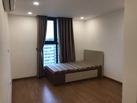 Cho thuê chung cư Hà Nội Center Point Lê VĂn Lương 2 PN đồ cơ bản