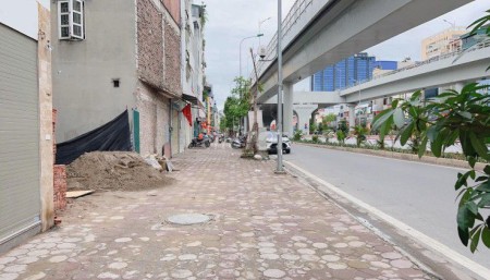 Bán đất mặt ngõ ô tô tránh 140m2 MT7 25 tỷ 10m mặt phố, phù hợp xây toà văn phòng