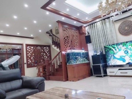 Bán nhà 56M, hơn 4 tỷ, 5 tầng, Tam Trinh Hoàng Mai, ô tô đổ cửa