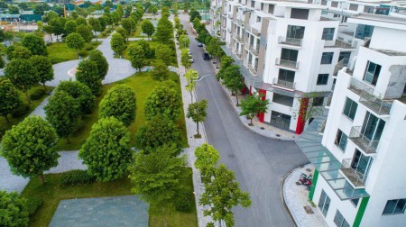 Bán cắt lỗ căn Shophouse Khai Sơn City 99m2 đối diện chung cư, gần đùng 30m, hiện đã có sổ đỏ