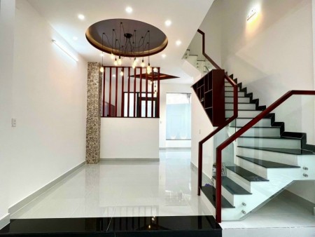 Bán nhà 2 mặt tiền hẻm xe tải gần chợ Bắc Ái phường Bình Thọ Thủ Đức 3 tầng 66m2 giá 6.8 tỷ