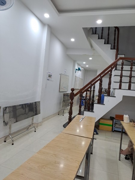 Bán nhà Trần Văn Hoàng, Tân Bình, hxt 61m, 3 tầng nhỉnh 7 tỷ