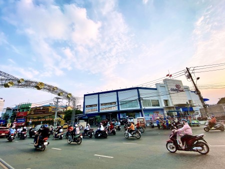 Bán nhà mặt tiền khu VÍP đường Quang Trung gần Siêu thị Co.op Mart Lê Văn Việt 3 tầng 75m2 giá 8 tỷ