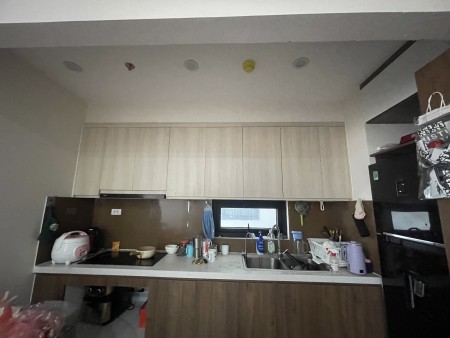 Bán căn tầng trung toà Beasky Nguyễn Xiển 79.3m2 thông thuỷ SĐCC 3PN 2VS có nội thất, hướng mát