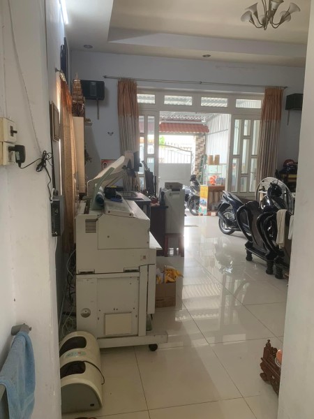 Chính chủ gửi bán nhà mặt tiền số ngây chợ Thủ Đức 5 x 25 giá 6 tỷ