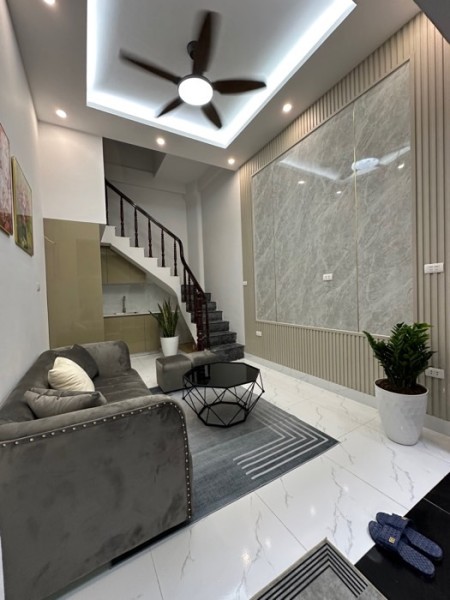 Bán nhà riêng tại Đường Nguyễn Chí Thanh, Đống Đa, Hà Nội diện tích 30m2 Nhỉnh 3 tỷ
