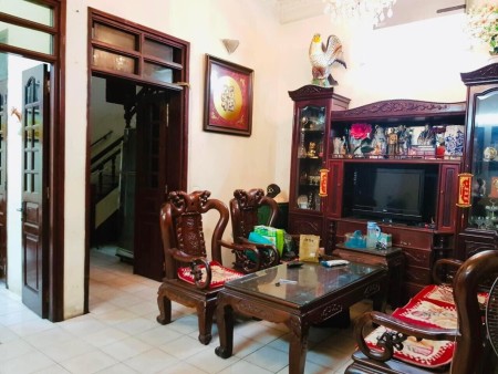 Bán nhà phố Đội Cấn – Phân Lô – ô tô - DT101M2 - Mặt Tiền 6.5m.Giá 18.5tỷ