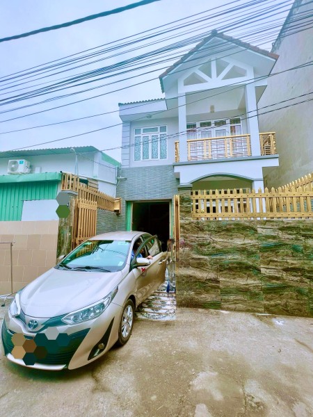 Bán nhà chính chủ ngay Lã Xuân Oai gần Bệnh viện Lê Văn Việt Quận 9 SHR 135m2 giá 7.99 tỷ