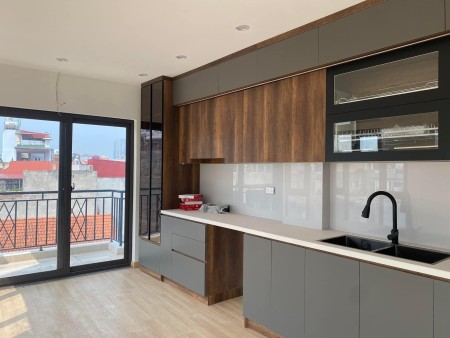 Bán nhà phố Đào Tấn – Thang Máy , Nội Thất Nhập Khẩu .DT43m2 , giá 9.1tỷ