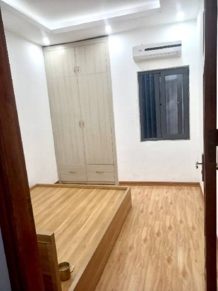 Bán nhà ngõ 3m Hà Nội, sau cung thể thao dưới nước Mỹ Đình 2, 40m2, 5 tầng, 5,2 tỷ