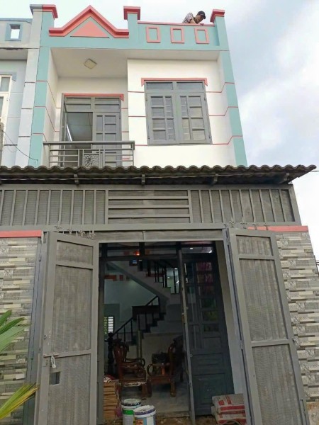 Bán ngộp căn nhà cách trường tiểu học Tân Quý Tây BÌNH CHÁNH 50m 680 triệu