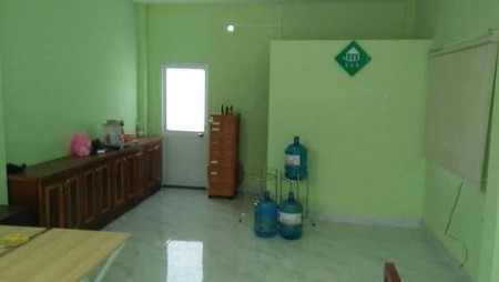 Bán nhà 1 trệt 2 lầu sân thượng giá 2,35 tỷ