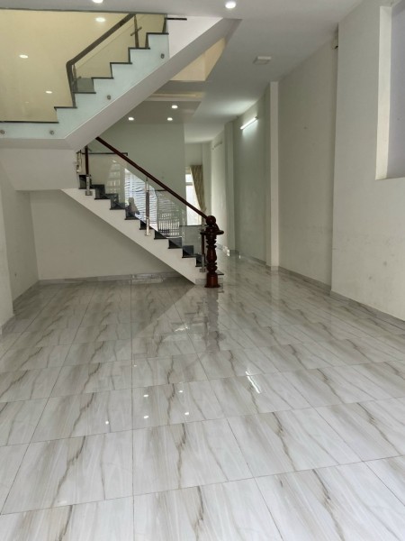 Cho thuê NNC (2PN-200m2) tại phường Hiệp Bình Phước,Thủ Đức – KDC Hồng Long