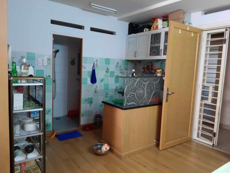 Bán căn 41m2 tầng thấp, nhà mới, block mới giá sập nguồn