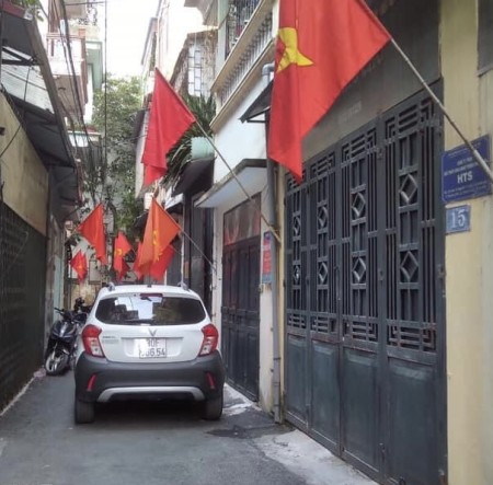 Phố Xuân La 300M ra Hồ Tây lộng gió - 4 Tầng 42M2 - Ba gác vào tận nơi - Rất hiếm - NHỈNH 3 Tỷ