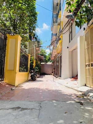 Nhỉnh 3,5 tỷ có nhà đẹp Đống Đa _ Nhà đẹp, 2 mặt thoáng, ngõ rộng, giá đầu tư