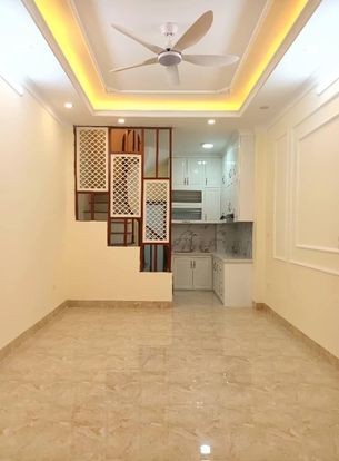 Bán nhà cực hiếm Đống Đa - 27m - 4 tầng siêu đẹp nhỉnh 3,2 tỷ - mặt tiền rộng - oto đỗ cổng