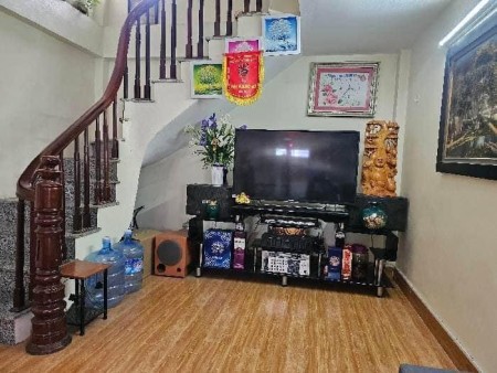 Bán nhà dân xây - Ngõ thẳng - Cạnh phố - 40M2*5T - Khương Đình - Thanh Xuân - Chỉ hơn 4 tỷ