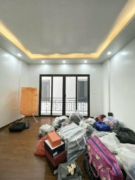  Siêu Phẩm Bất Động Sản - Khương Trung - Thanh Xuân 30mx5T Giá 4 tỷ(có thương lượng)!