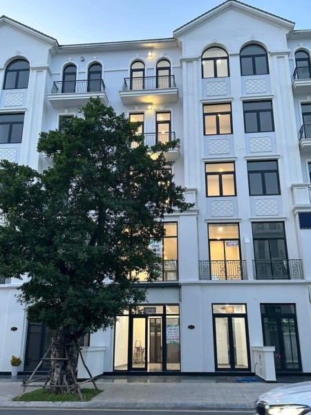 Đi đến slide 4