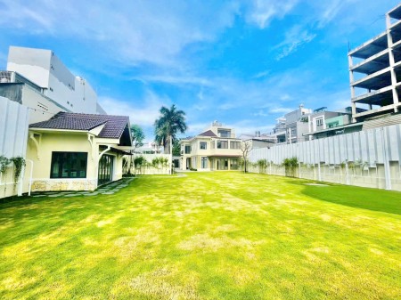 Bán siêu phẩm villa ven hồ DT 16x53m mặt tiền Tân Mỹ Quận 7 giá 130 tỷ