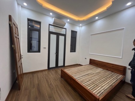 Nhỉnh 7 tỷ có ngay siêu phẩm Tây Sơn, Đống Đa, lô gác 2 thoáng, ô tô, KD, 35M X 5T, MT 4.8M.