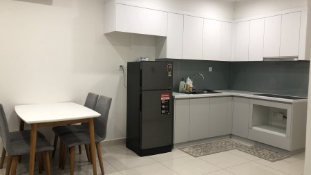Bán nhanh căn 2PN 54m2 đầy đủ đồ điện tử, giá 2.450 bao toàn bộ thuế phí cho khách.